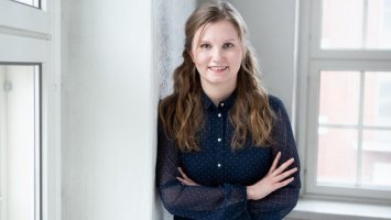 Vastaanottokeskuksen työntekijä – hyväntekijä vai hyysääjä?